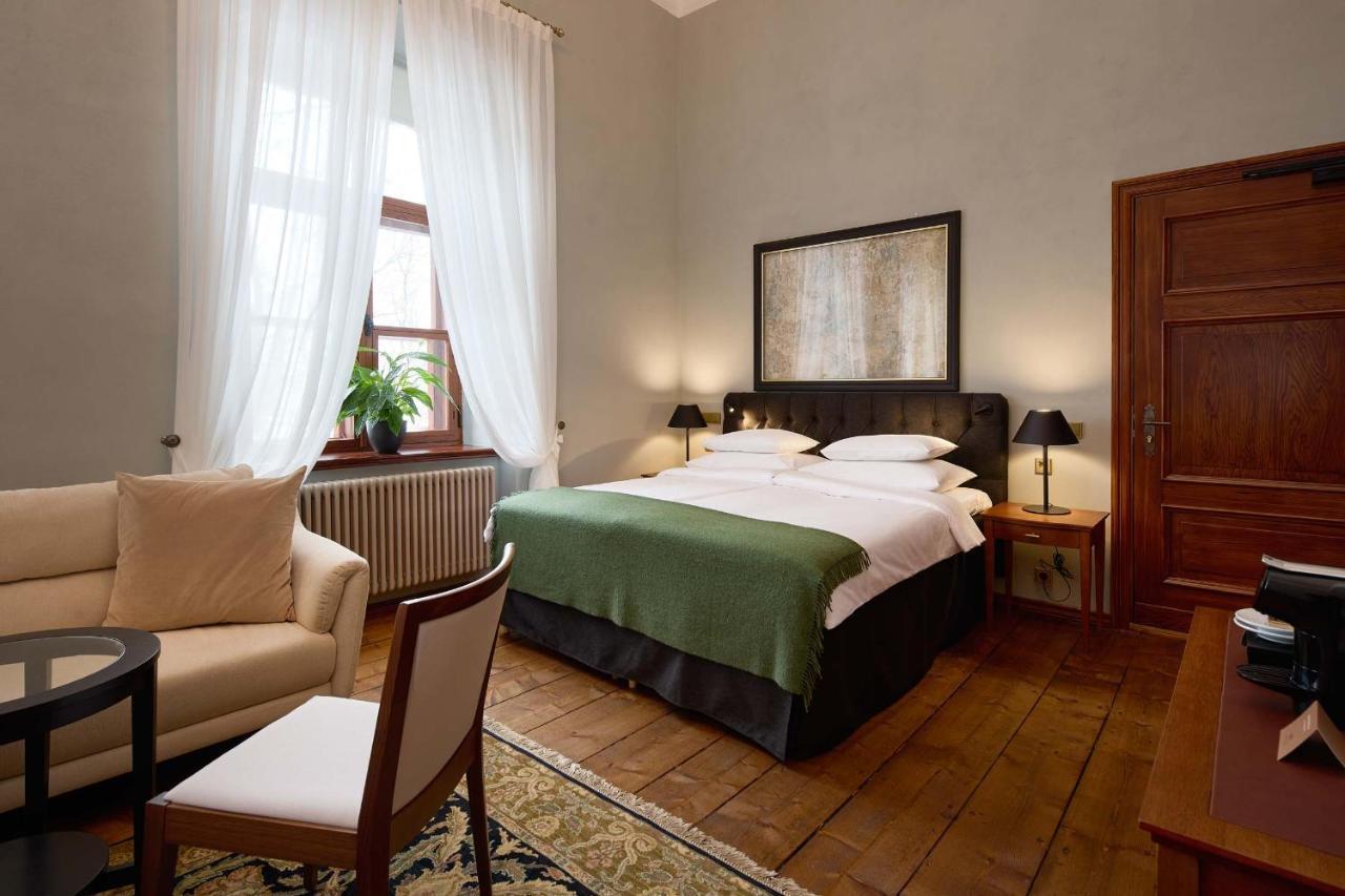 Schloss Fellin Boutique Hotel And Spa Вильянди Экстерьер фото