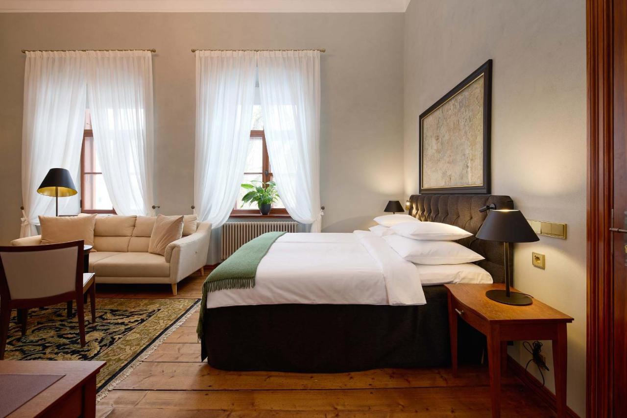 Schloss Fellin Boutique Hotel And Spa Вильянди Экстерьер фото